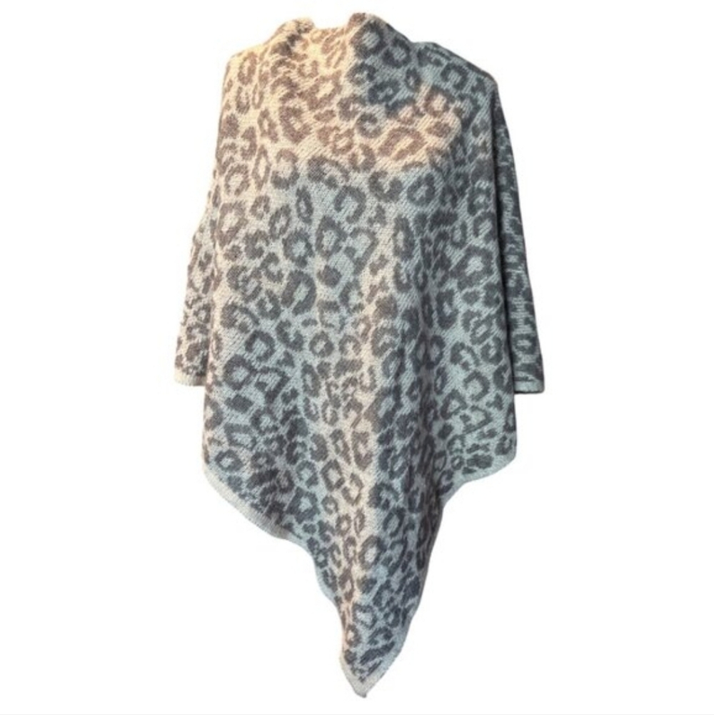 Nardi & Tagliaferri Gray And Cream Leopard Print Poncho Wool